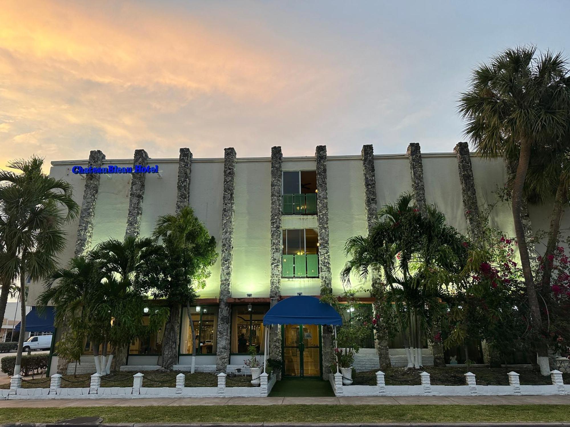 Hotel Chateaubleau Coral Gables Exterior photo